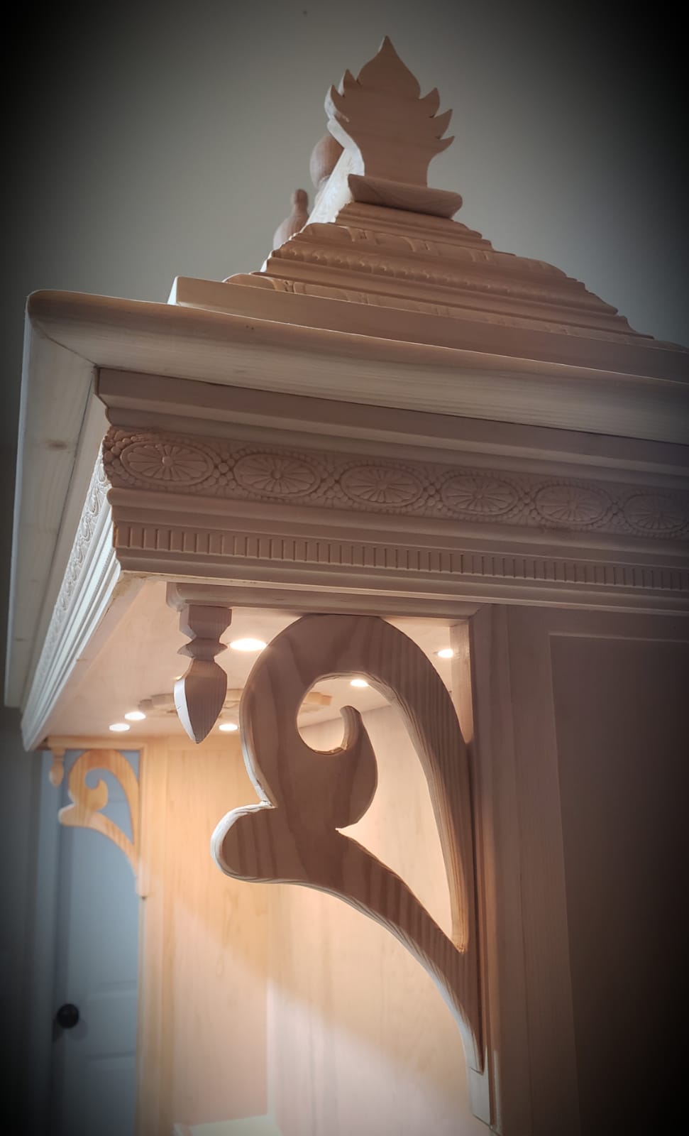 Vertical Space-Saver Mandir gallery image 7