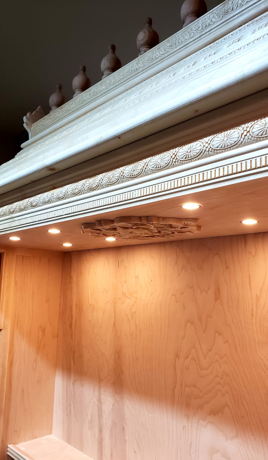 Vertical Space-Saver Mandir gallery image 10