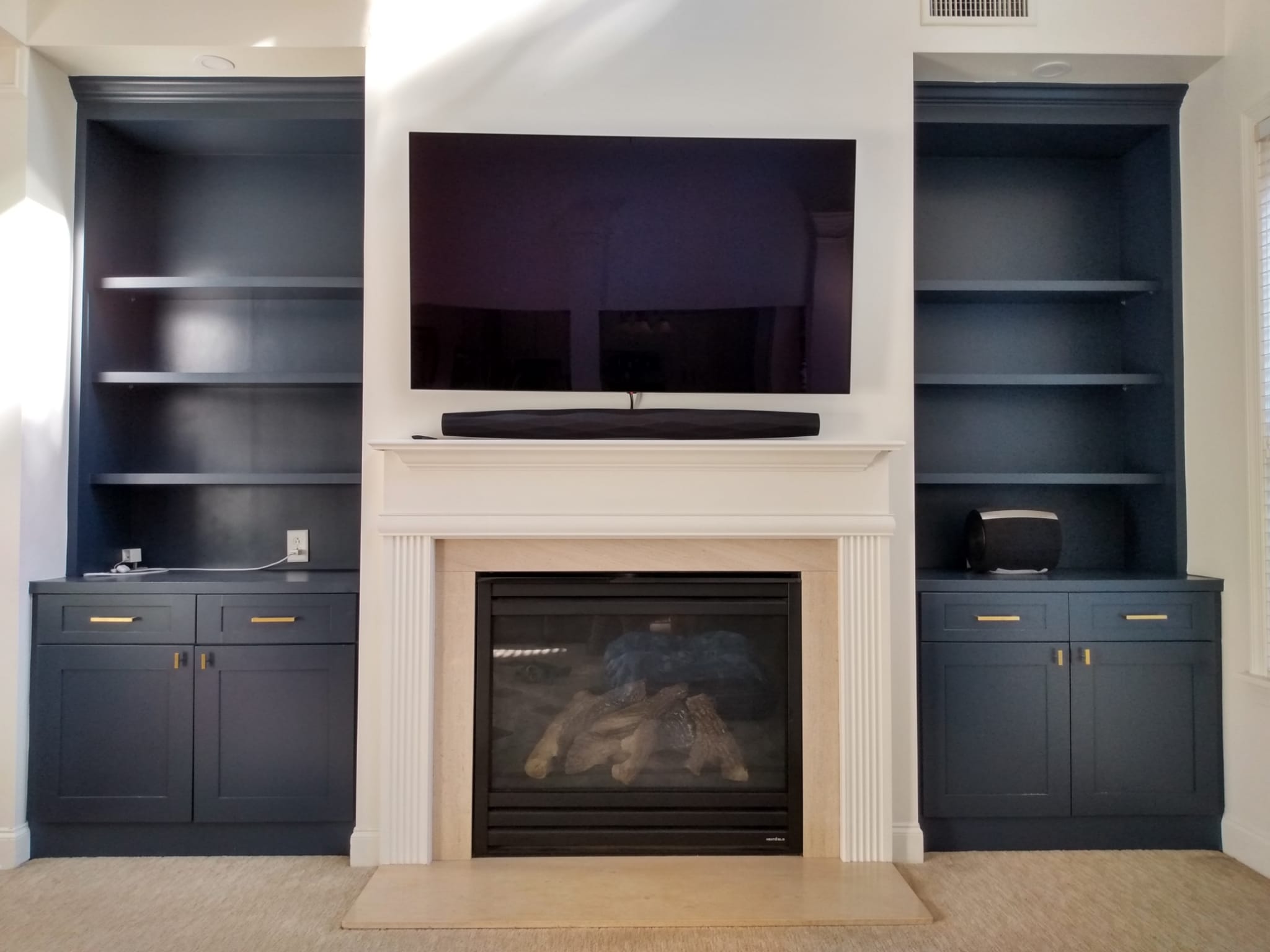 Built-in Cabinets & Bookcase gallery image 8